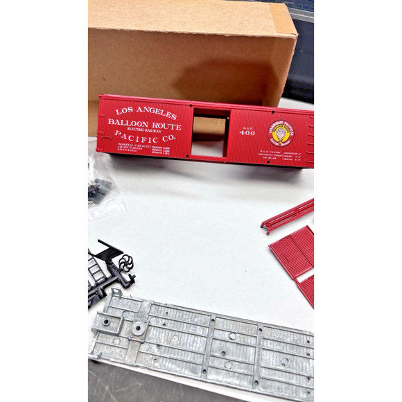 Roundhouse HO 36 Train Box Car Los Angeles Pacific BALLOON Route Original Box - Picture 14 of 16